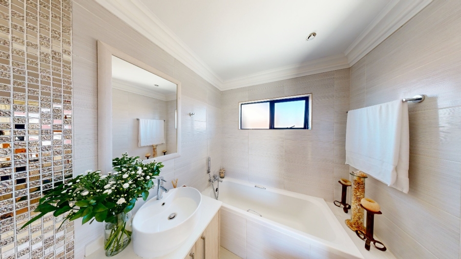 3 Bedroom Property for Sale in Wild Olive Estate Free State